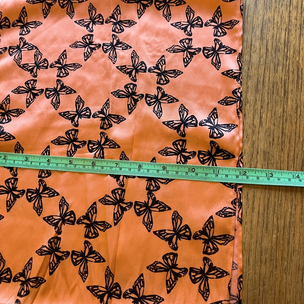 💯% Silk Talking French Antwerp scarf NWT - Picture 7 of 9